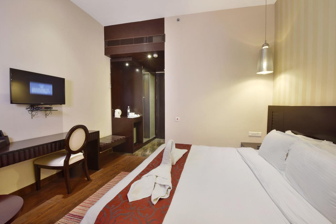 Five Elements Hotels Delhi- North Avenue New Delhi Exterior photo
